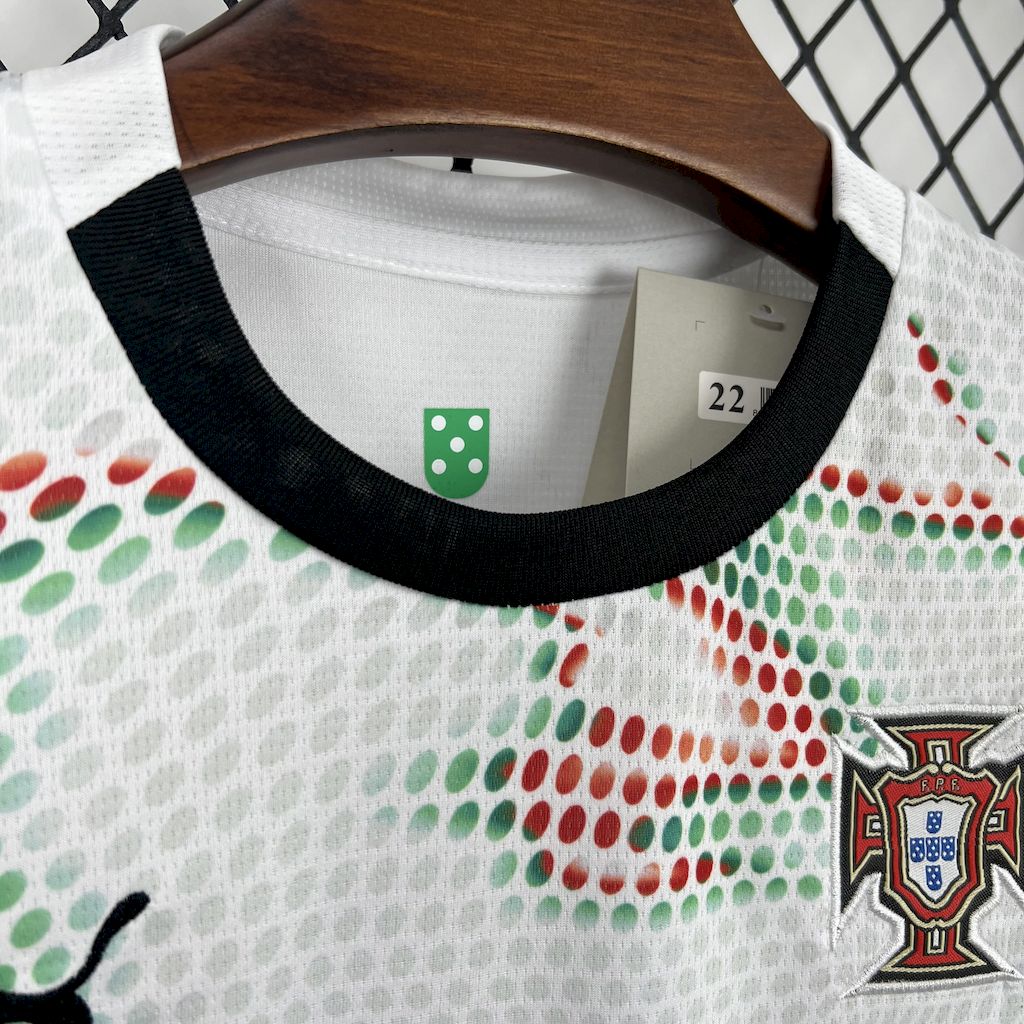 Equipación Infantil Portugal 2024-25