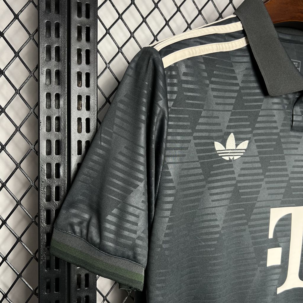 Bayern Munich Oktoberfest 2024-25
