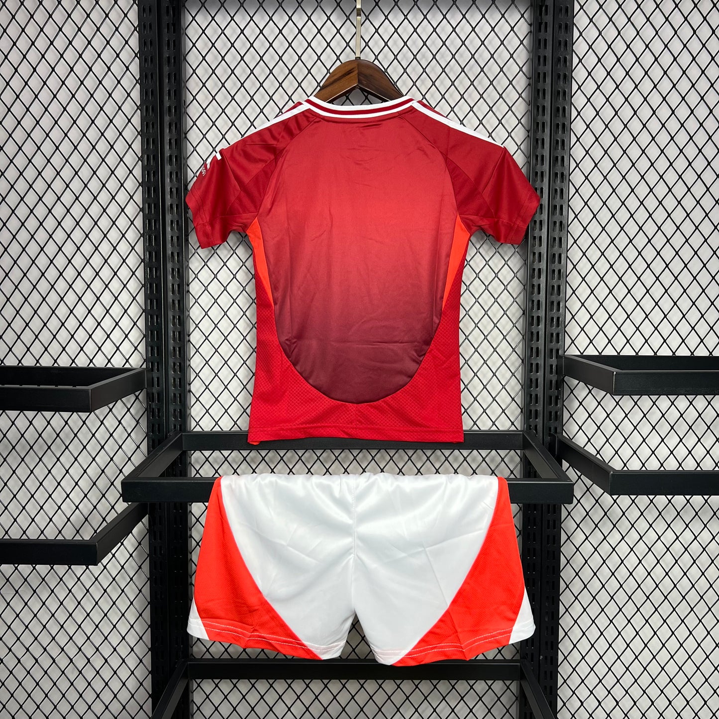 Manchester United Kit Criança 2024-25